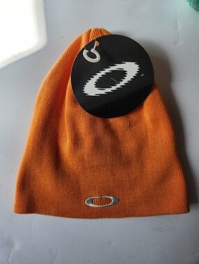 Oakley Software Y2k 90s Skull Cap Fine Knit Beanie Burnt Orange NOS